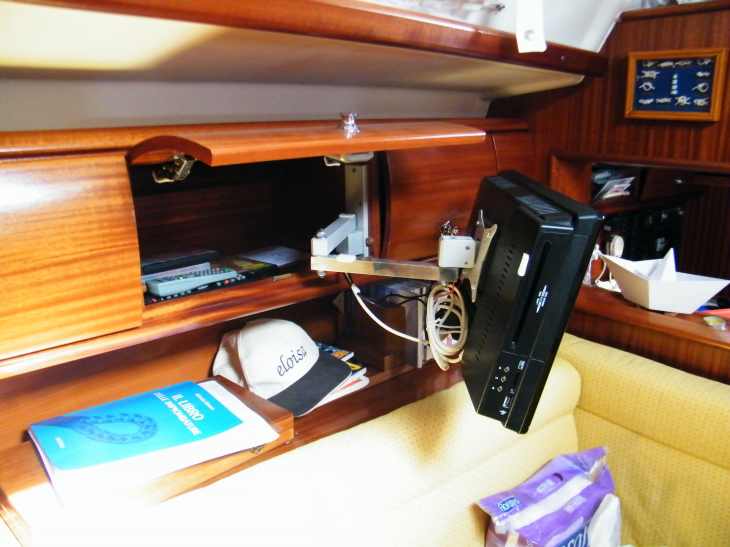 [Immagine: 201145125441_IA 22 035.jpg]